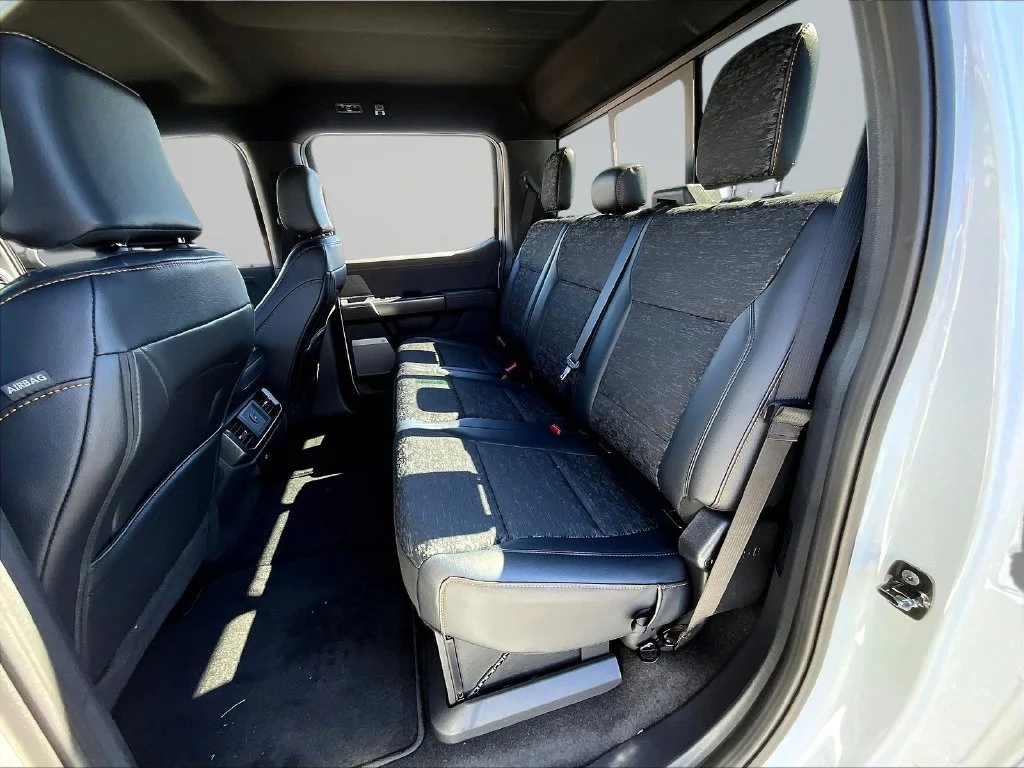 New 2026 Oxford White Ford Tremor® image 32