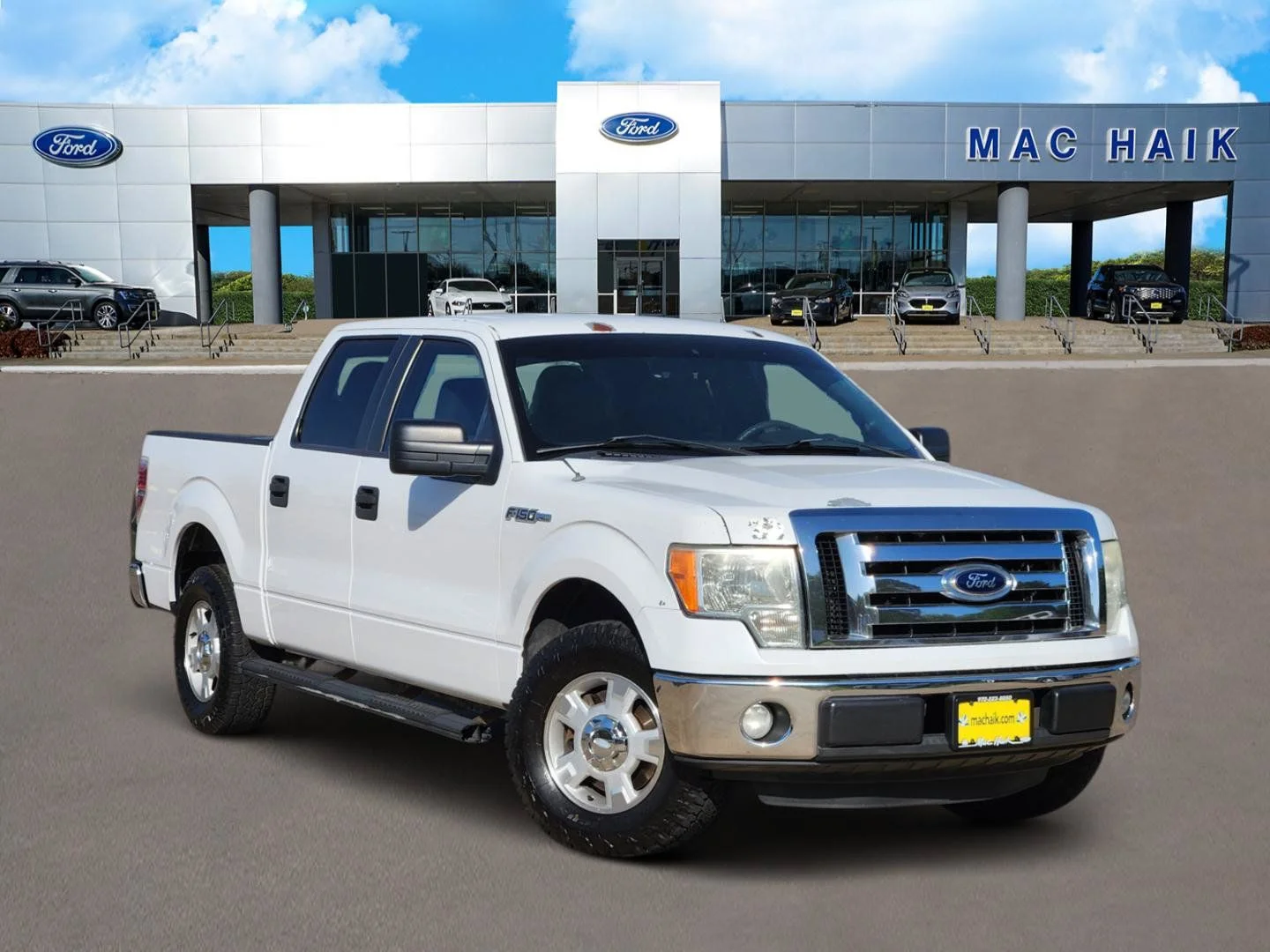 Used 2012 White Ford XLT image 1