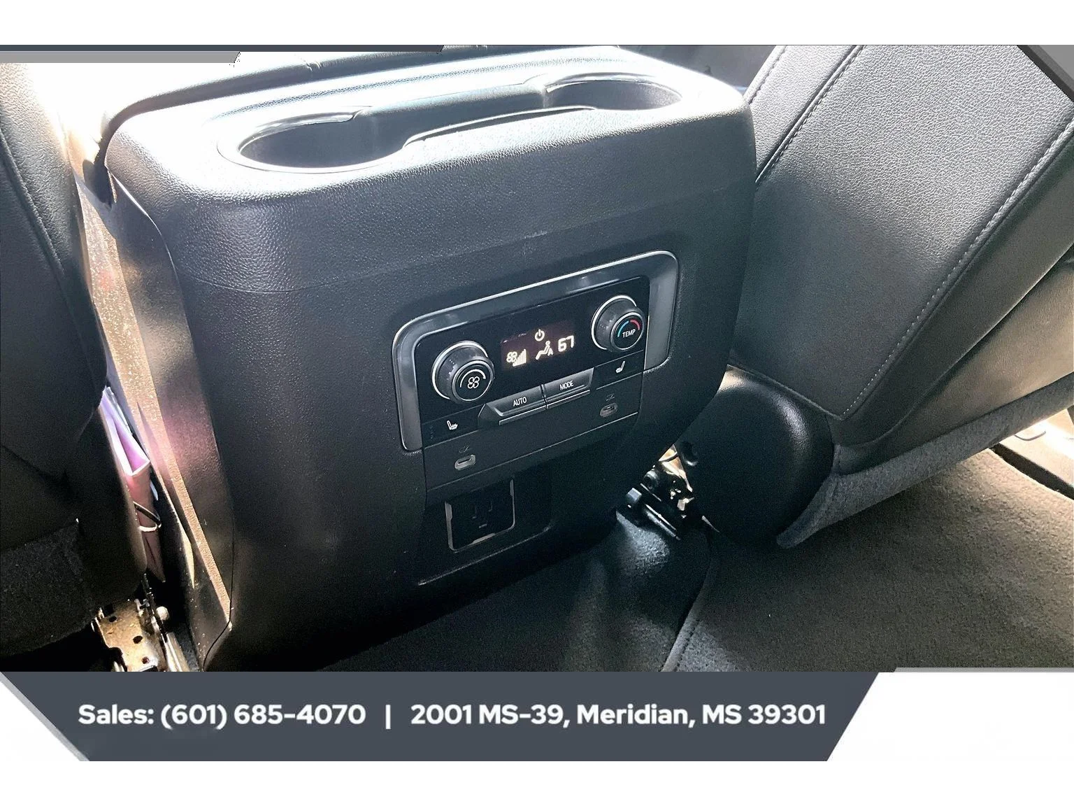 Used 2021 black Chevrolet Z71 image 24