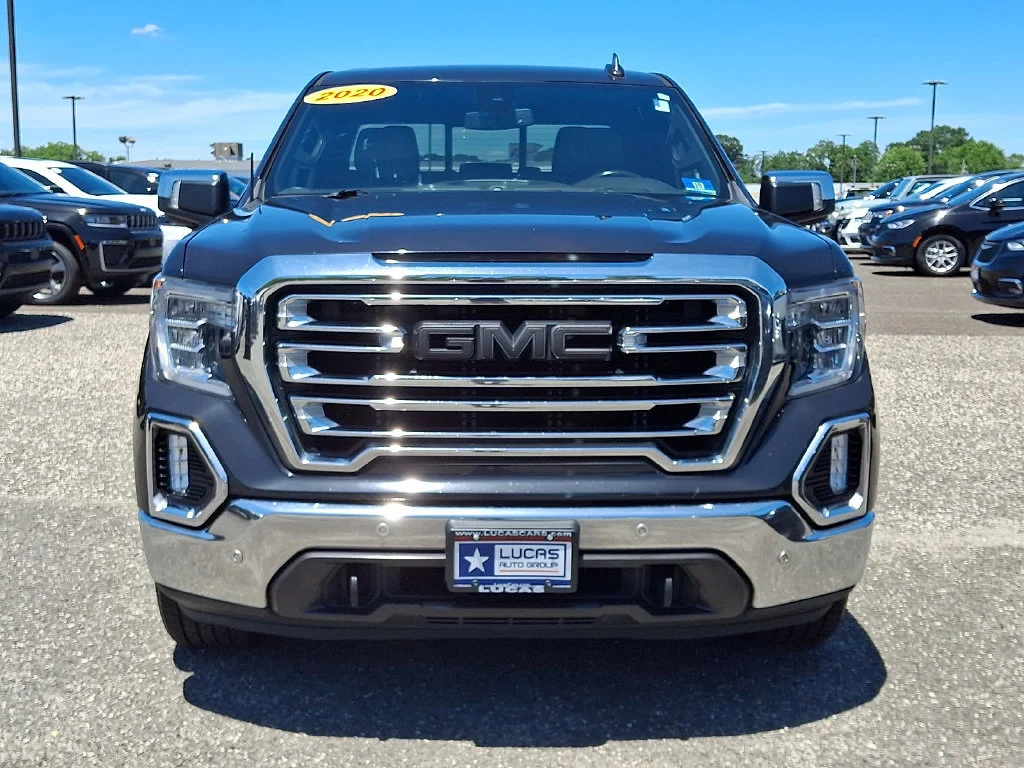 Used 2020 Carbon Black Metallic GMC SLT image 4