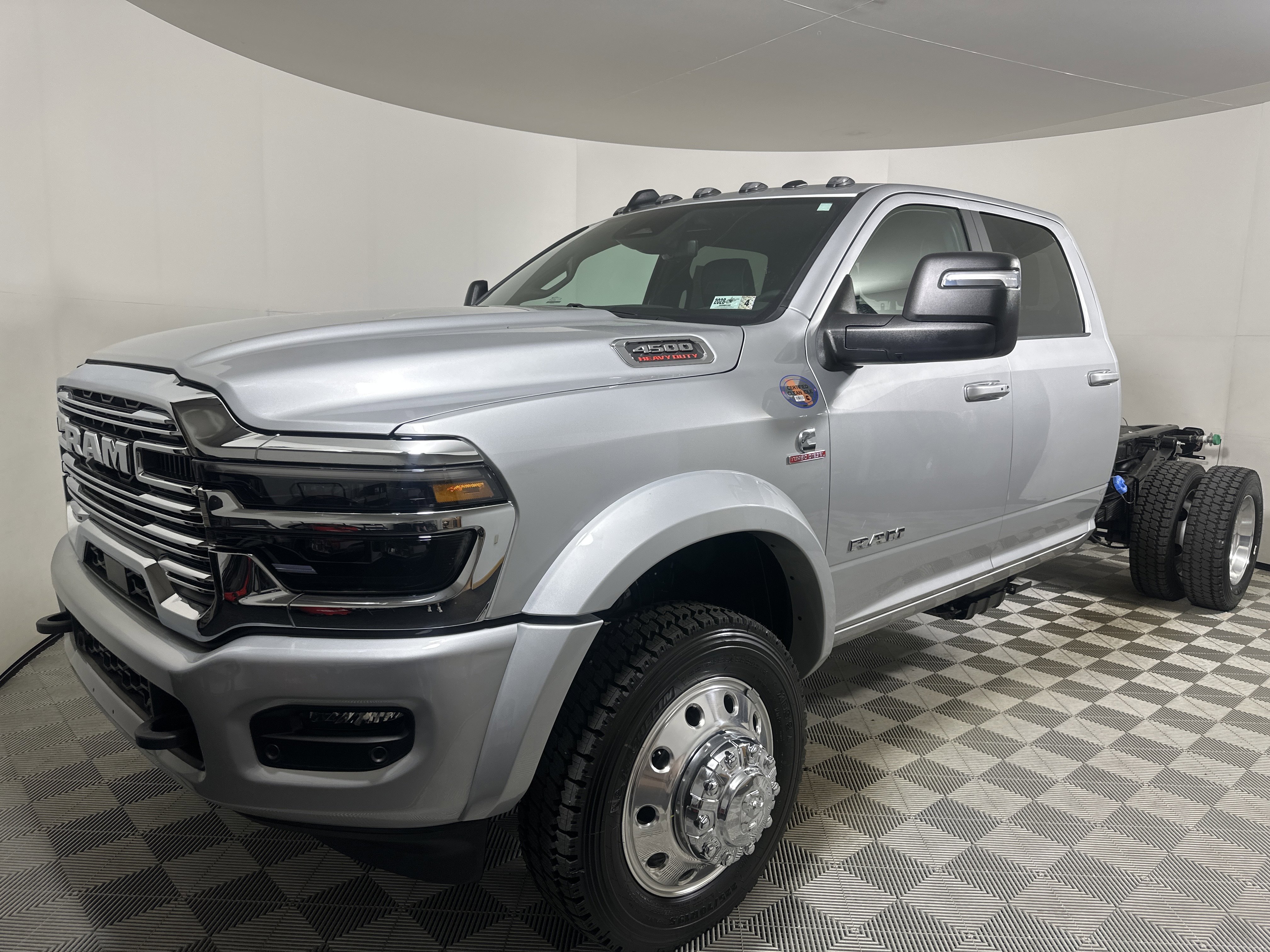 New 2026 Silver-Zynith Exterior Paint RAM Big Horn image 3