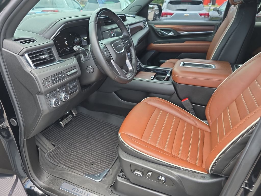 Used 2023 Black GMC Denali Ultimate image 10