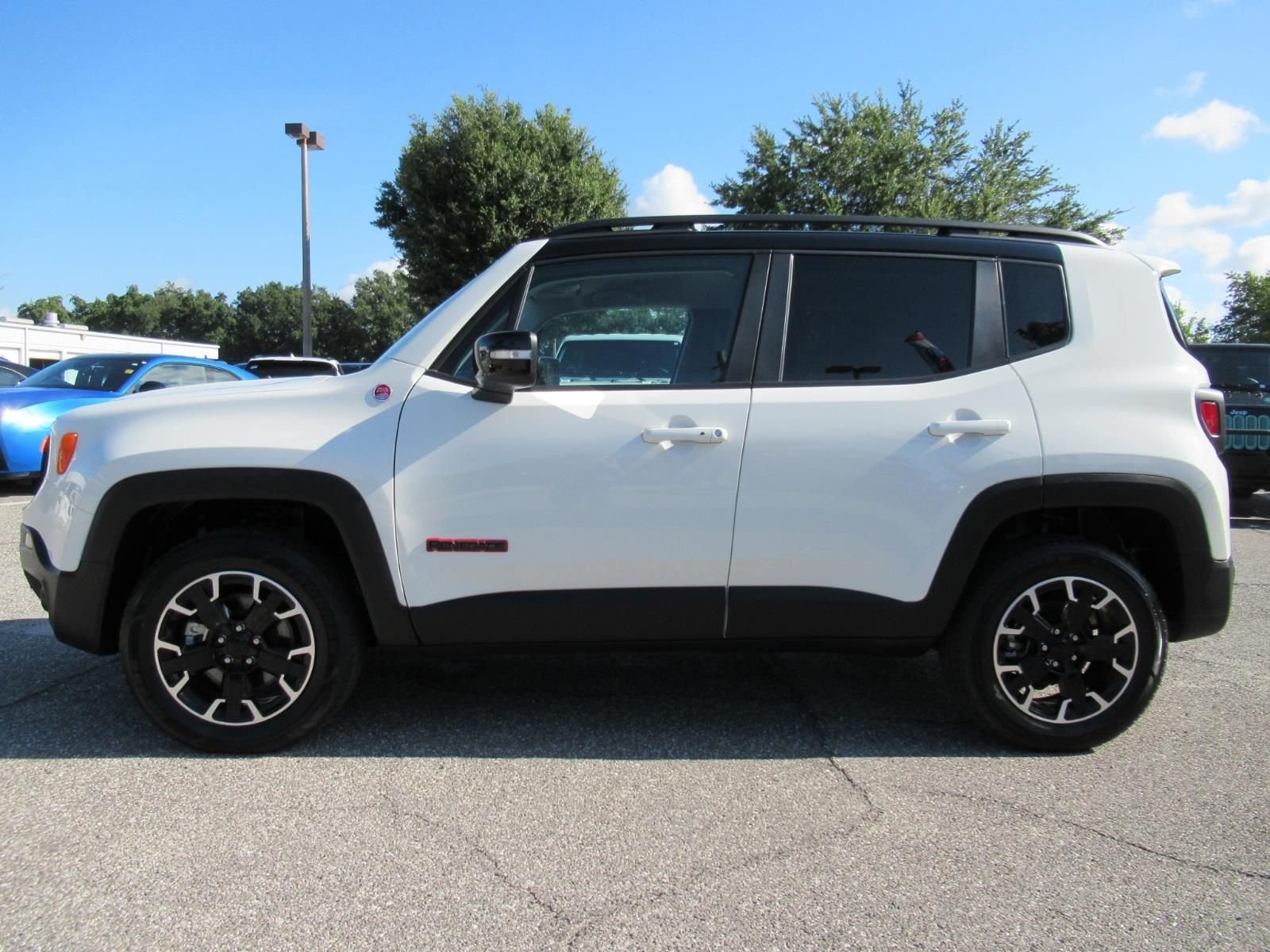 Certified Used 2023 White Jeep Trailhawk image 4