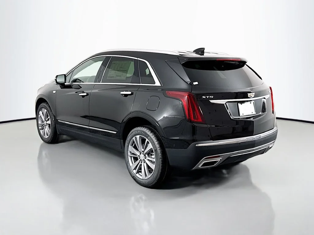 2026 Cadillac XT5 Premium Luxury - Photo 5