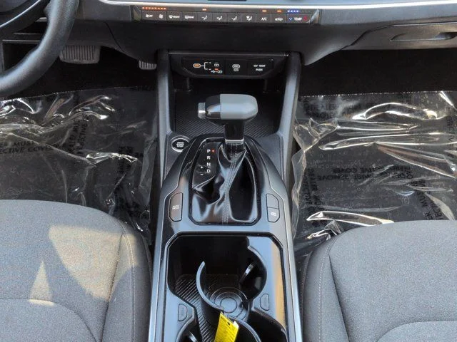 Used 2025 Black Kia LXS image 18