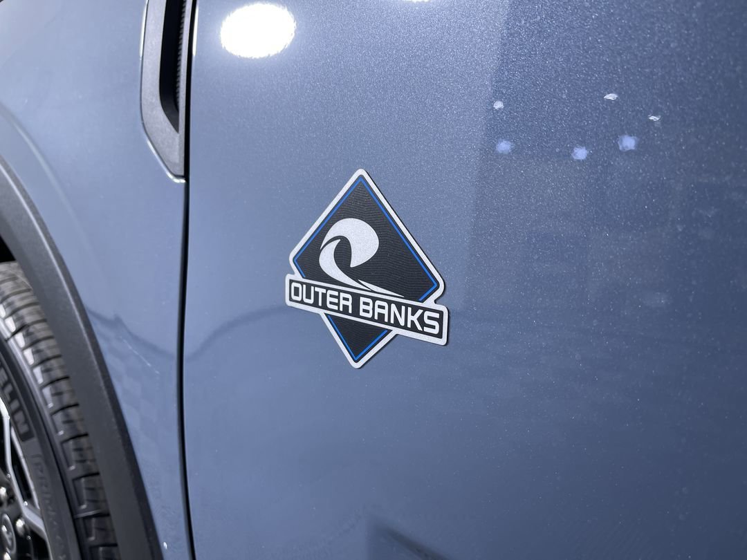 New 2026 Azure Gray Metallic Tri-Coat Ford Outer Banks image 26