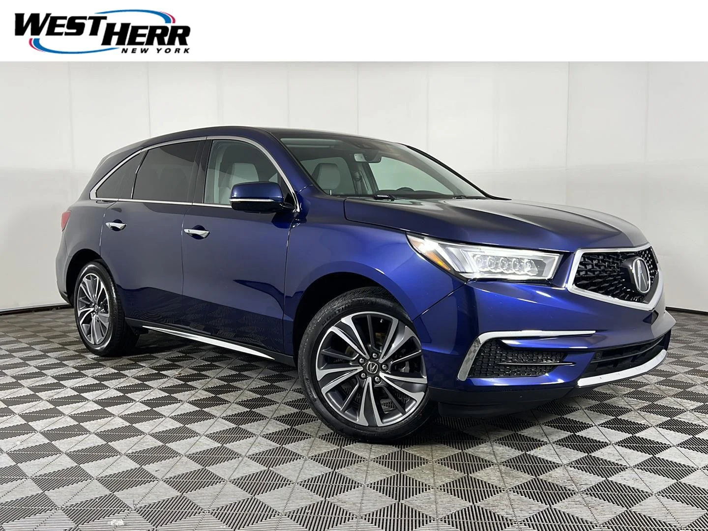 Used 2019  Acura w/Technology Pkg image 1