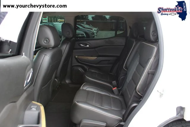 Used 2018 White GMC Denali image 14