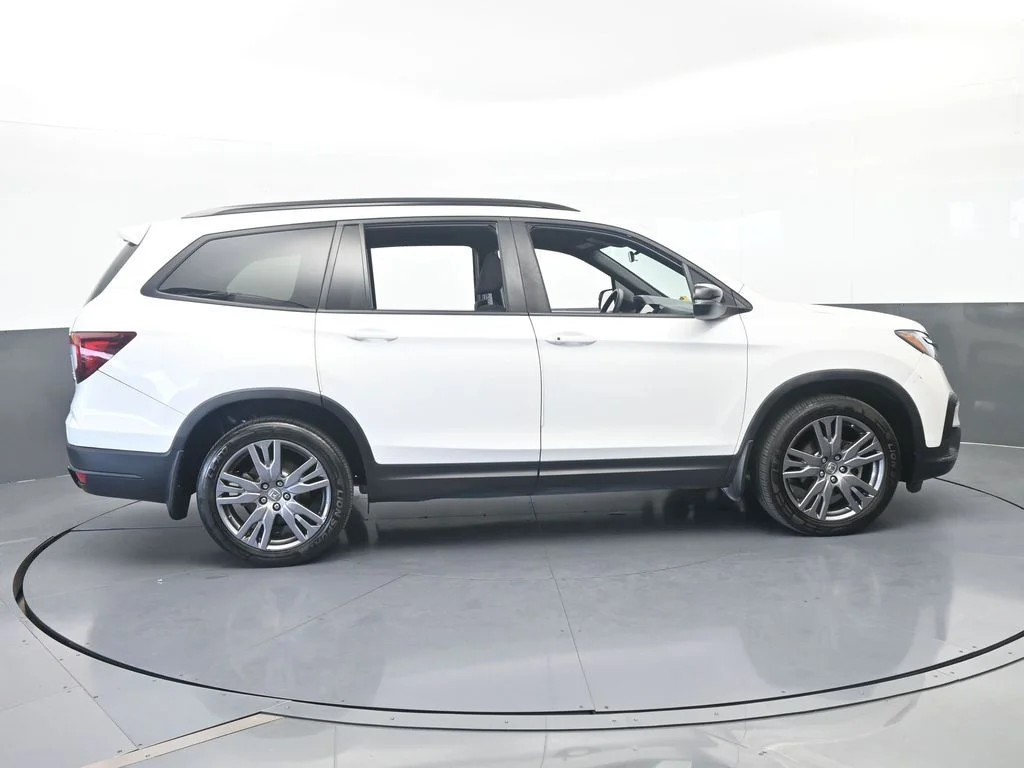 Used 2022 Platinum White Pearl Honda Sport image 7