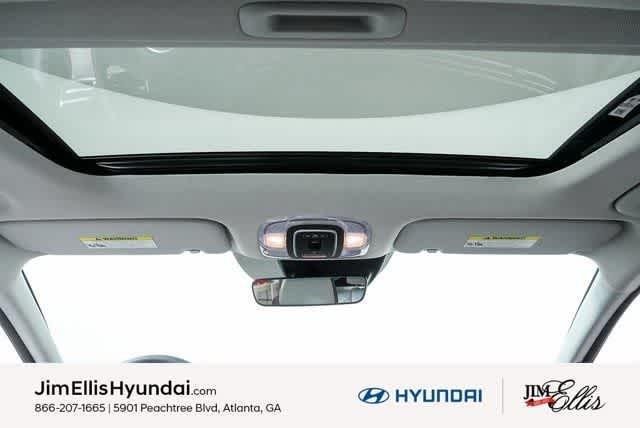 2025 Hyundai Elantra Limited - Photo 58