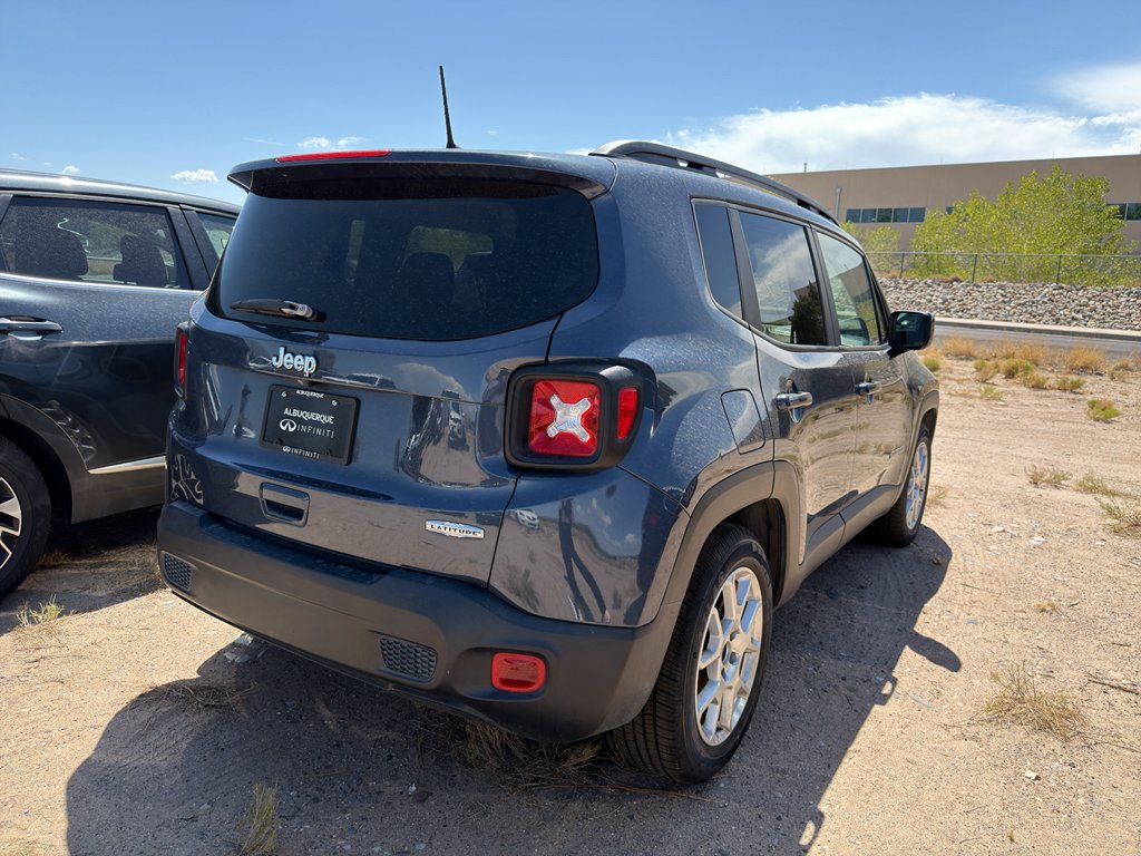 Used 2020 Slate Blue Pearlcoat Jeep Latitude image 4