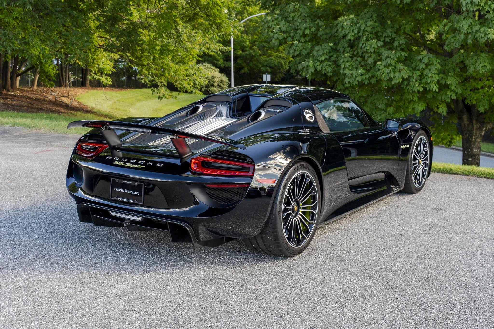 Used 2015 Black Porsche  image 7