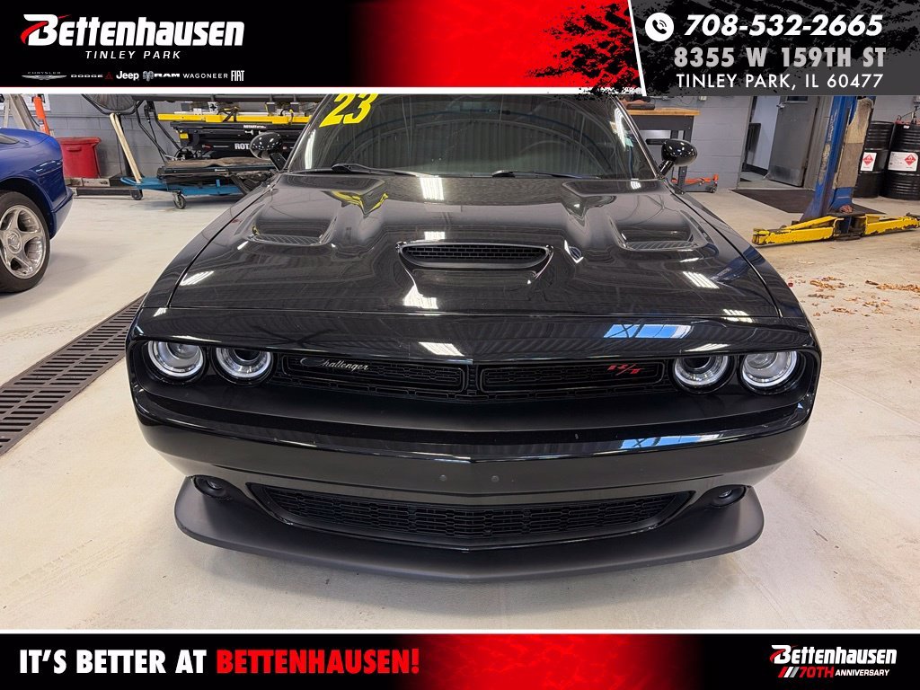 Certified Used 2023 Pitch Black Clearcoat Dodge R/T Scat Pack image 4