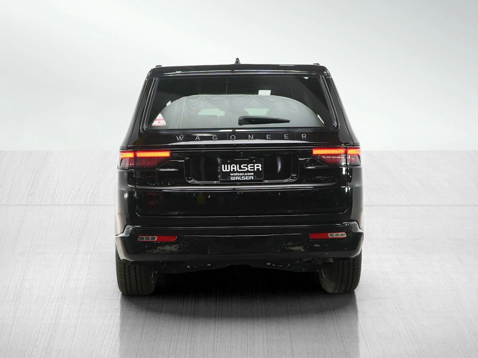 Used 2024 Diamond Black Crystal Pearlcoat Jeep Series II image 5