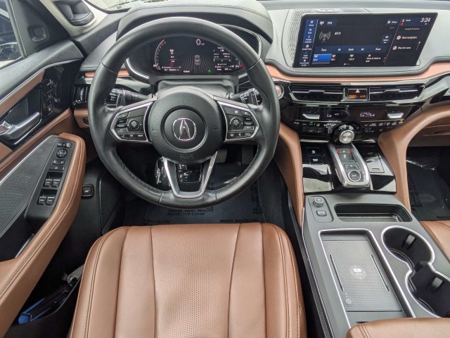 Used 2025  Acura Technology Package image 17