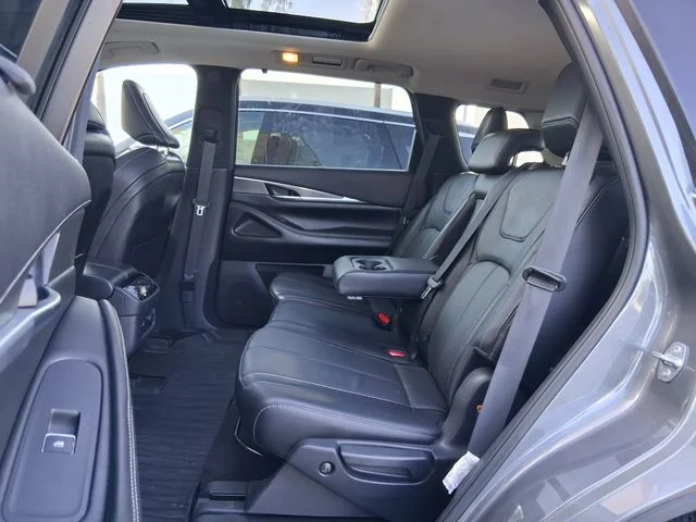Used 2024 Gray INFINITI LUXE image 21