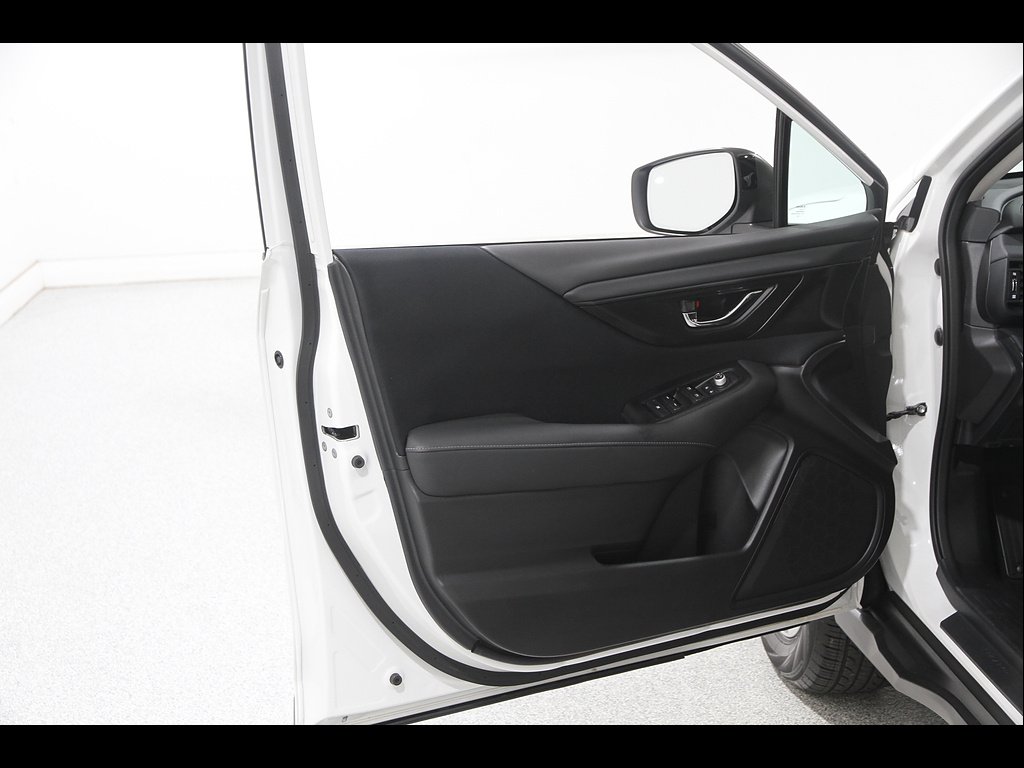 2024 Subaru Outback Premium - Photo 4