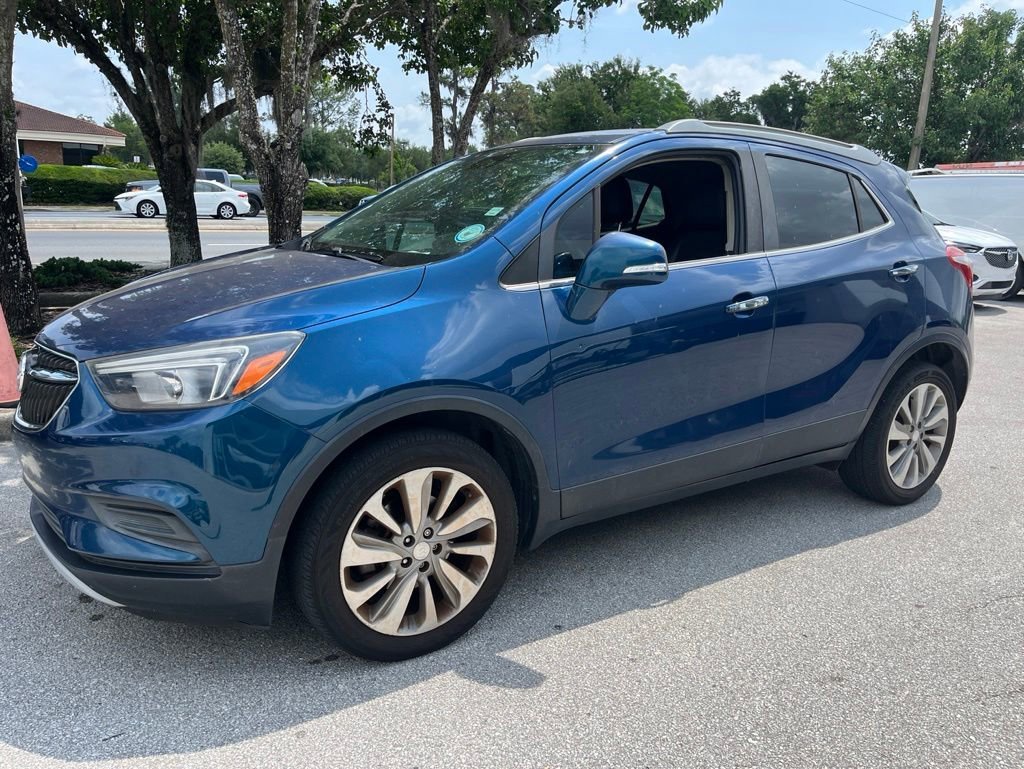 2019 Buick Encore Preferred's photo