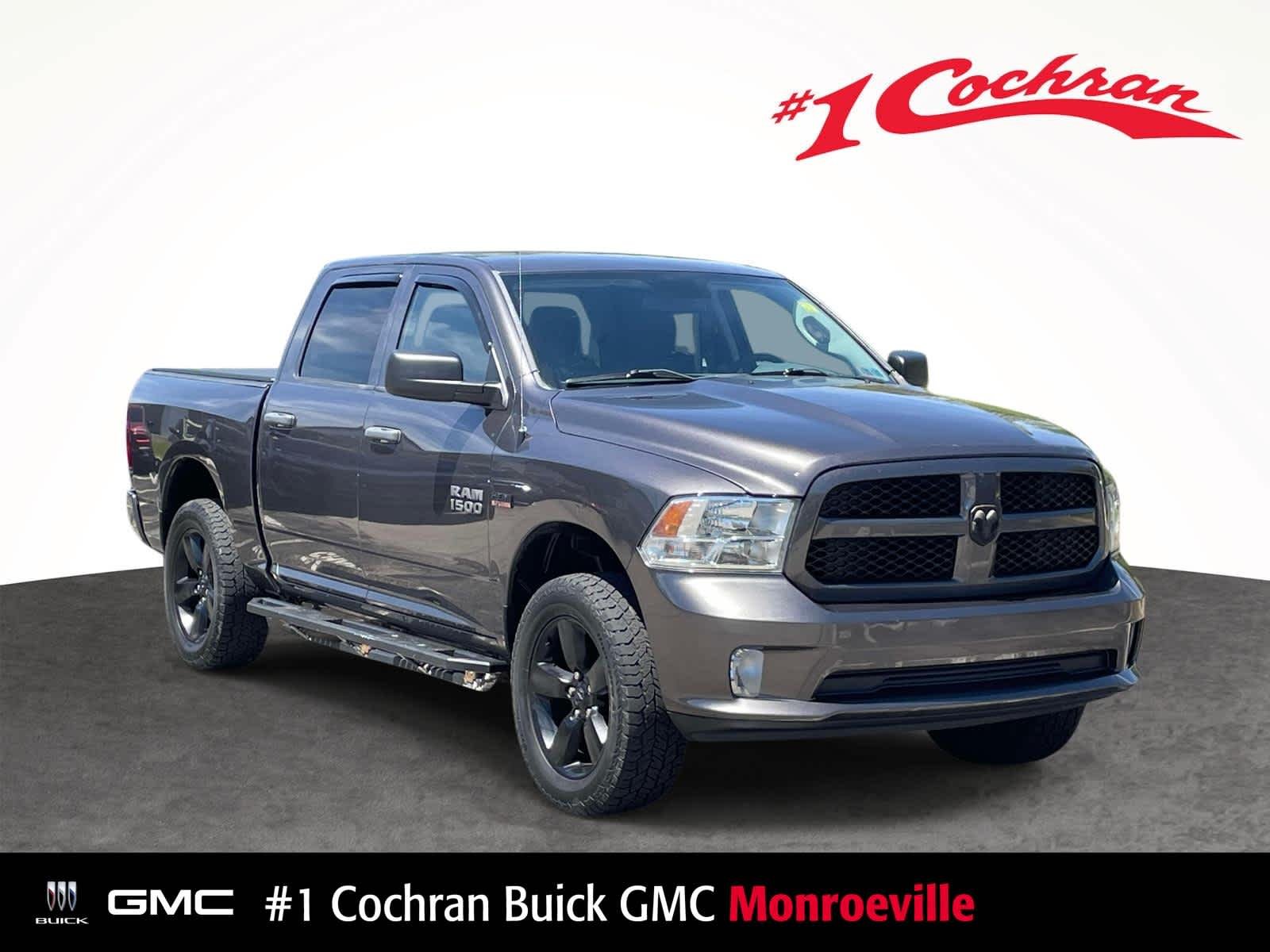 2016 RAM 1500 Express 4x4 Crew Cab 5'7" (Fleet)'s photo