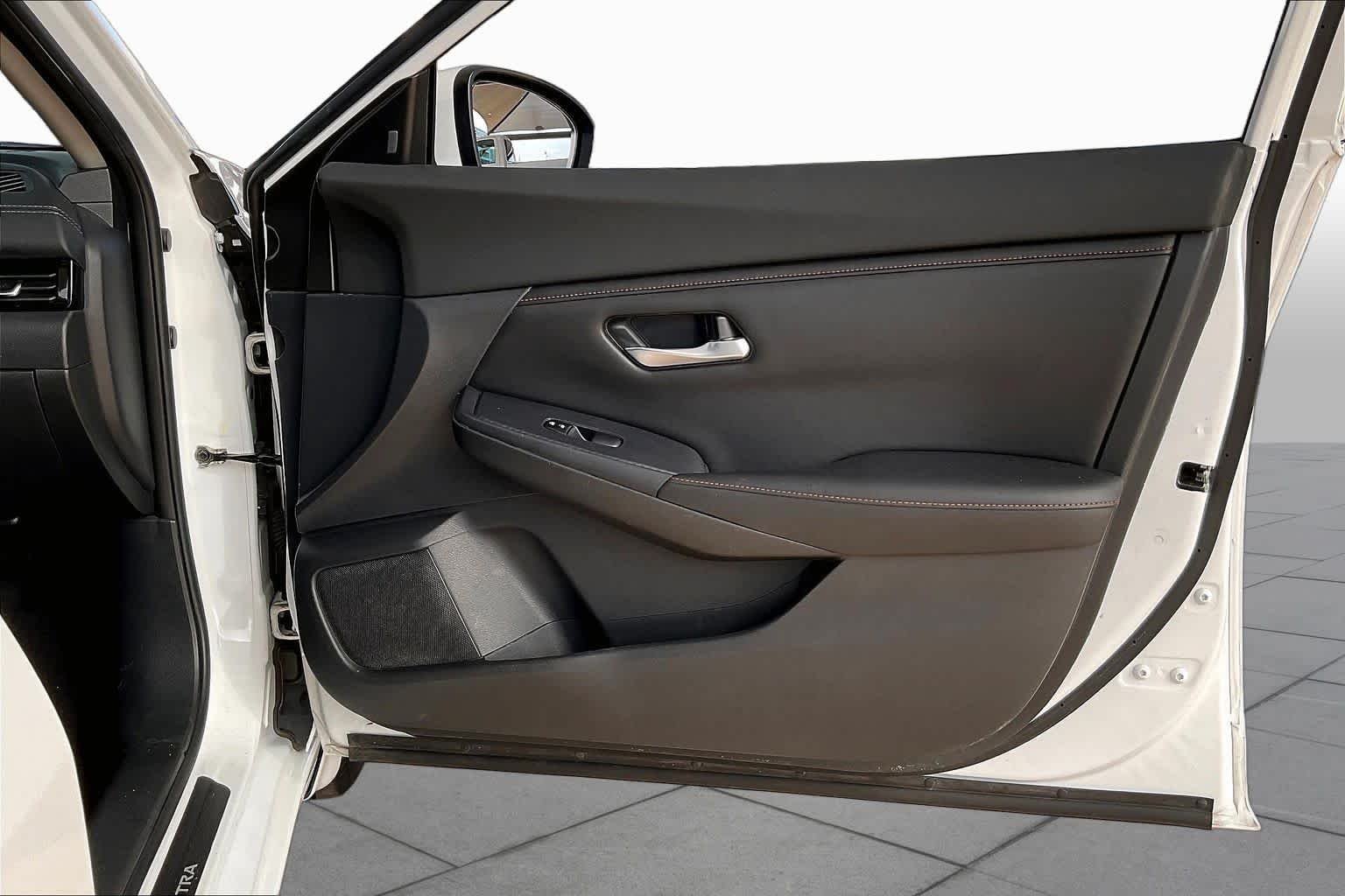 Used 2025 Fresh Powder Nissan SV image 22