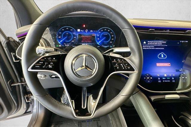 New 2026 Selenite Grey Metallic Mercedes-Benz EQS 400 image 40