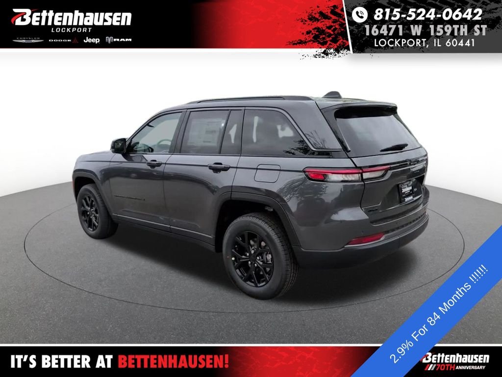 New 2026 Baltic Gray Metallic Clear-Coat Exterior Paint Jeep Laredo Altitude image 10