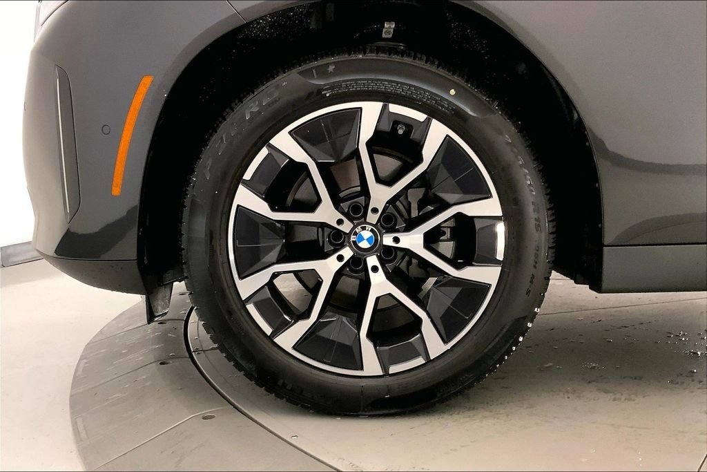 Used 2026 Dark Graphite Metallic BMW  image 9