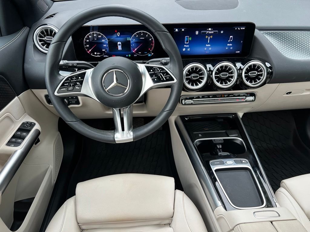 Used 2024 White Mercedes-Benz GLA 250 image 13
