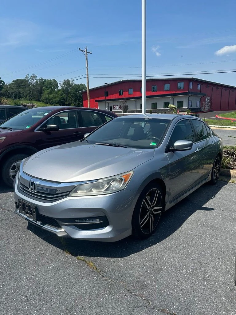Used 2017 Lunar Silver Metallic Honda Sport image 1