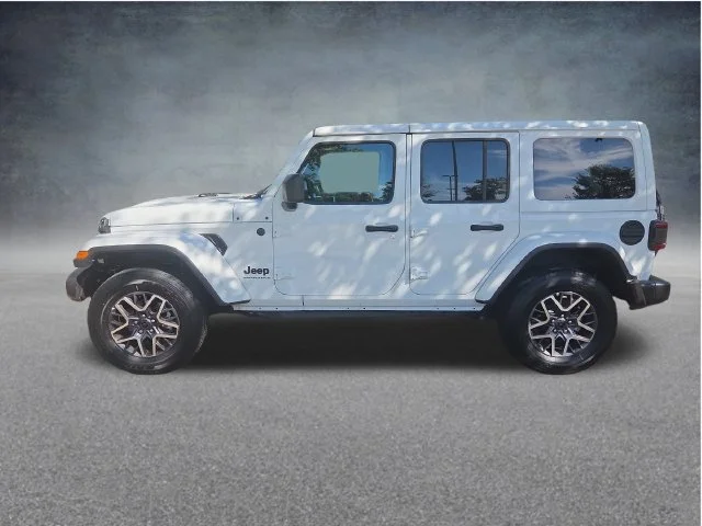 Used 2026 White Jeep Sahara image 4