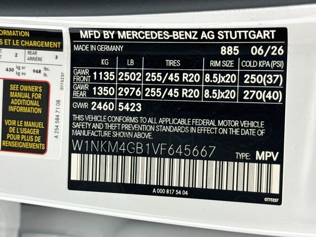 New 2027 Moonlight White Metallic Mercedes-Benz GLC 300 image 35