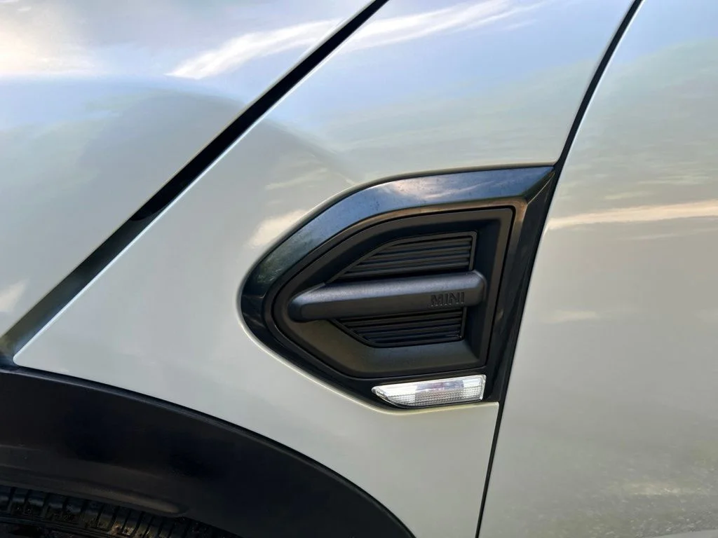 Used 2021  MINI Oxford Edition image 13