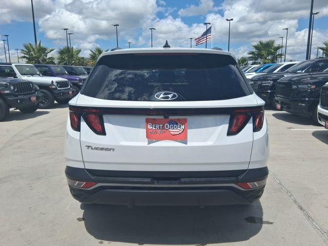 Used 2024 White Hyundai SEL image 6