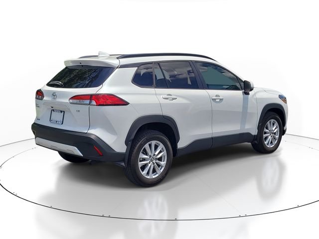 Used 2024  Toyota LE image 5