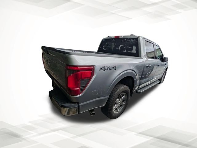 Used 2025 Silver Ford XLT image 3
