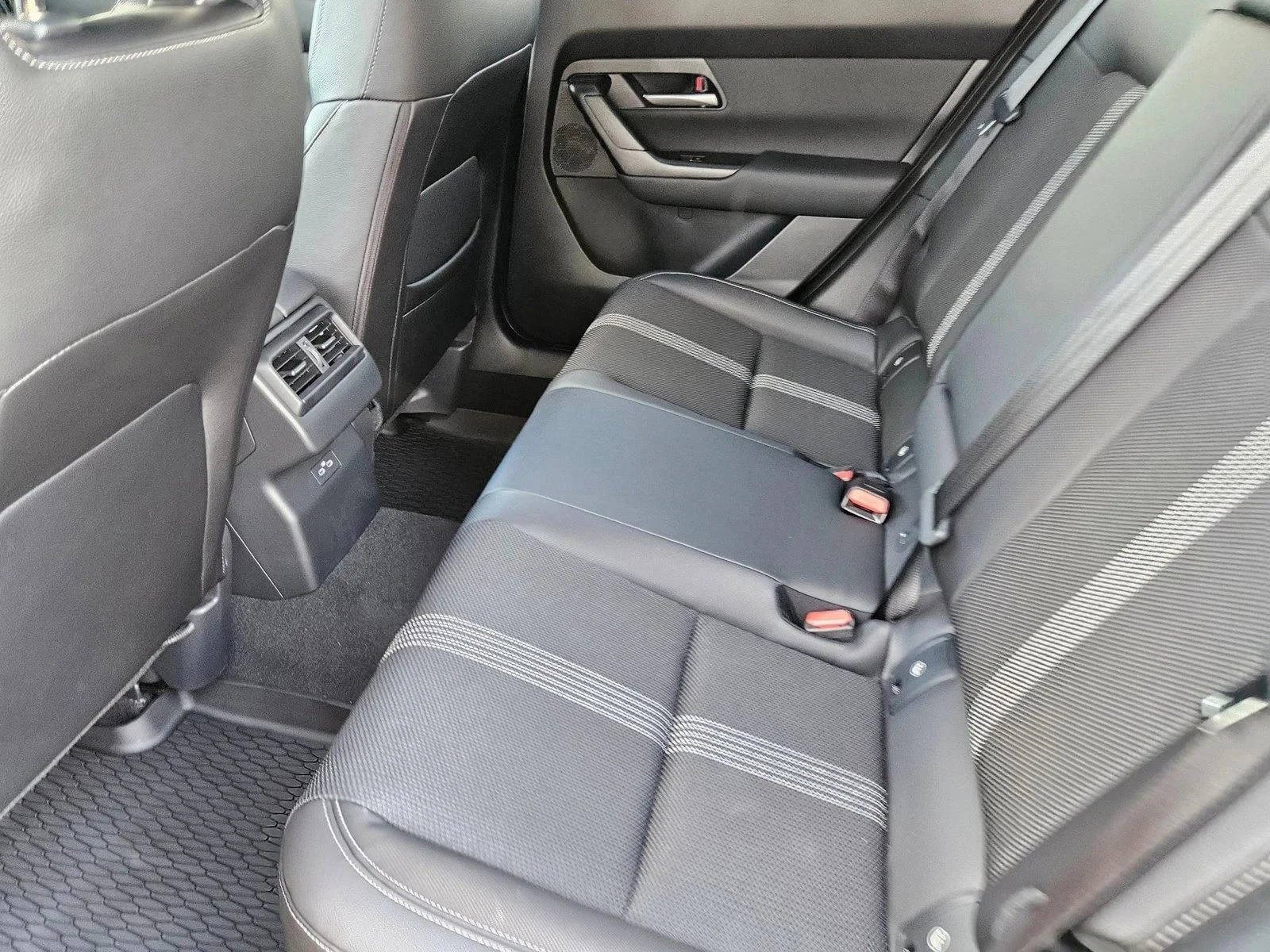 2025 Mazda CX-50 Premium - Photo 15