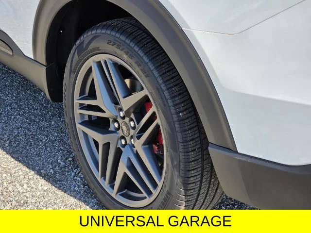 New 2027 Star White Metallic Tri-Coat Ford ST image 7