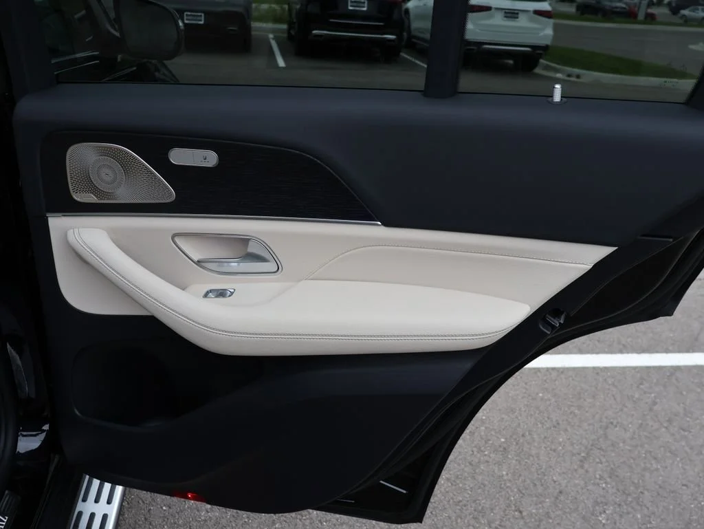 New 2026 Obsidian Black Metallic Mercedes-Benz GLE 450 image 54