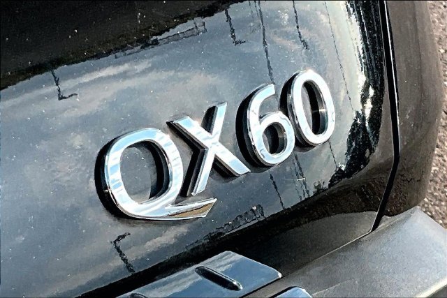 Used 2023 Black INFINITI LUXE image 8
