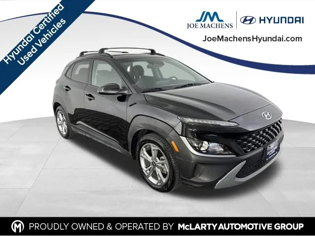 Used 2022 Black Hyundai SEL image 2