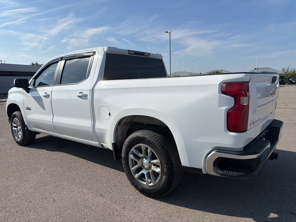 Used 2023 White Chevrolet LT image 3