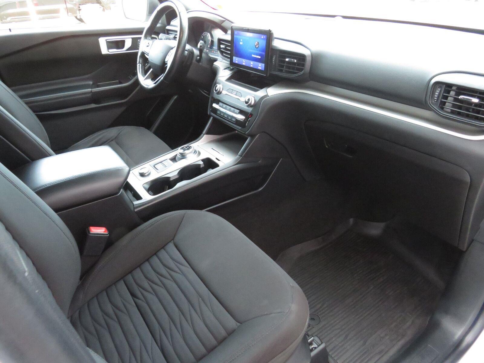 Used 2020 Oxford White Ford XLT image 29