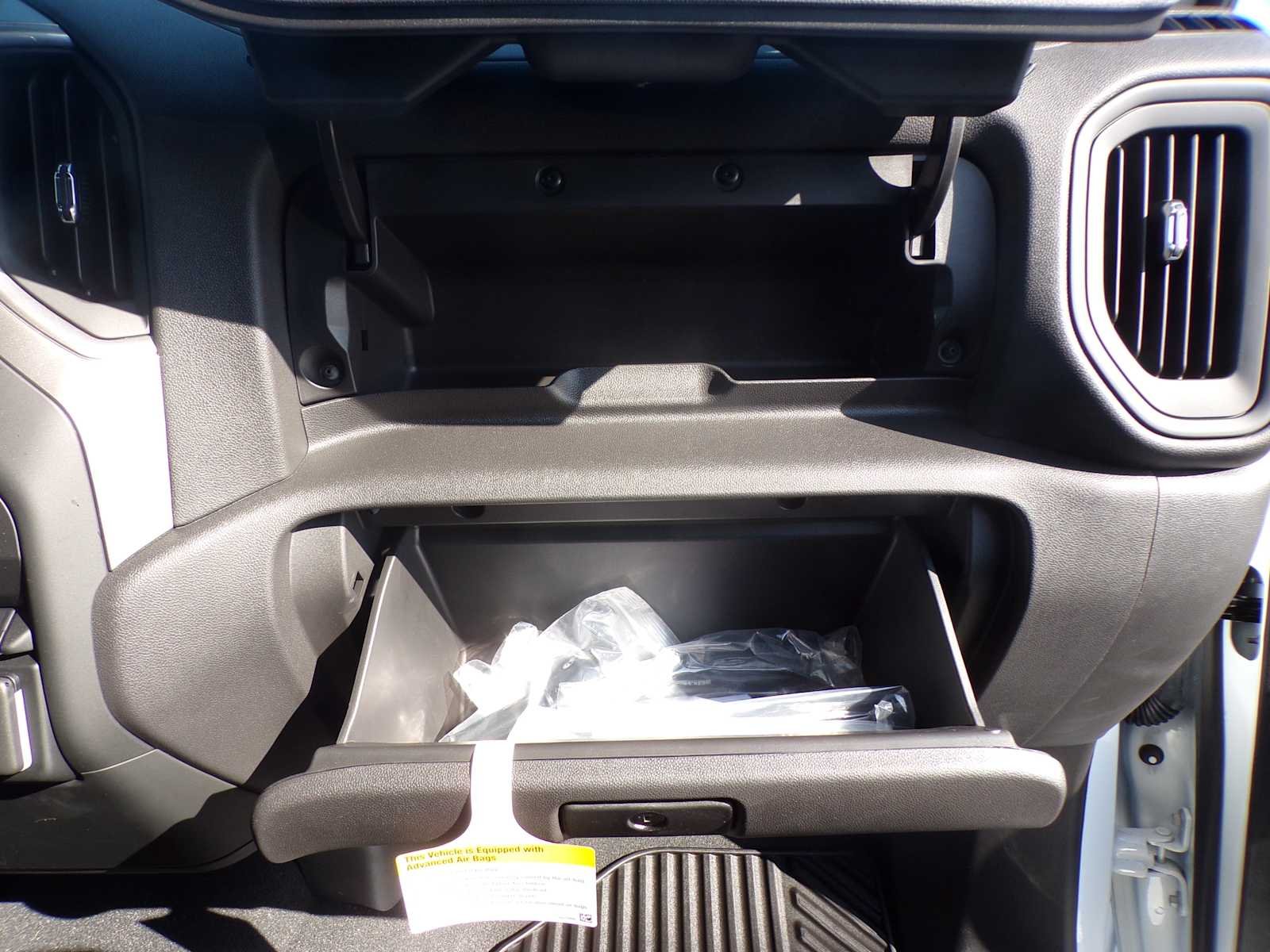 2024 Chevrolet Silverado 1500 Custom - Photo 19