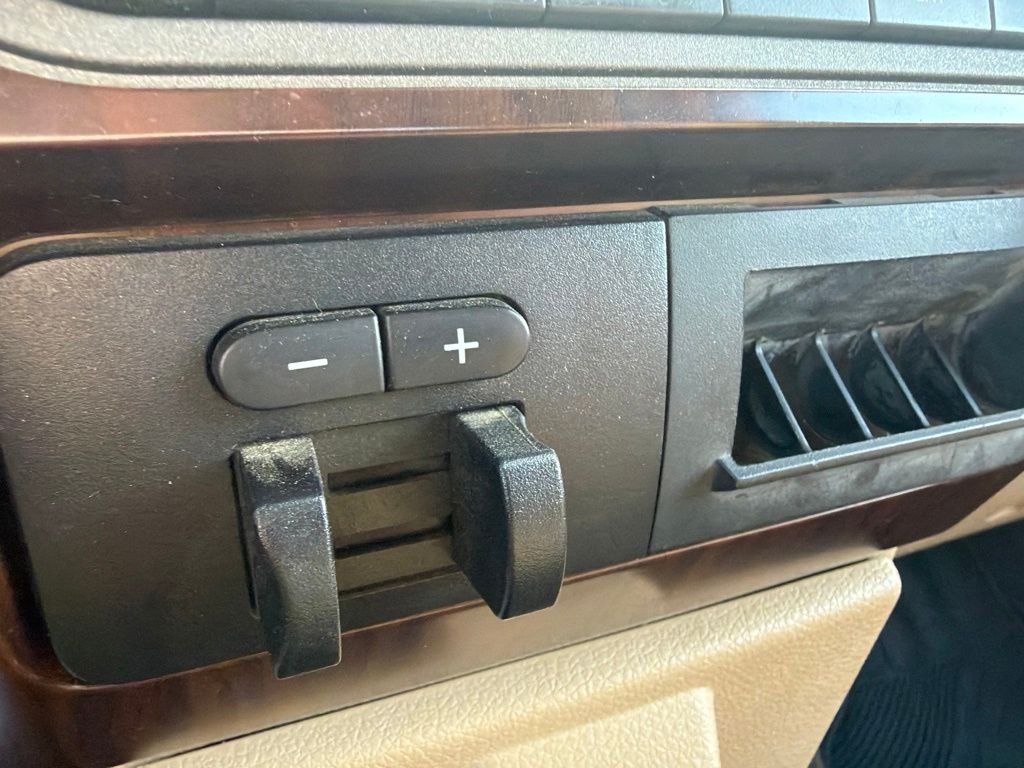 Used 2011 Forest Green Metallic Ford Lariat image 23