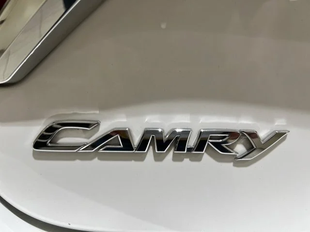 2017 Toyota Camry XLE - Photo 27