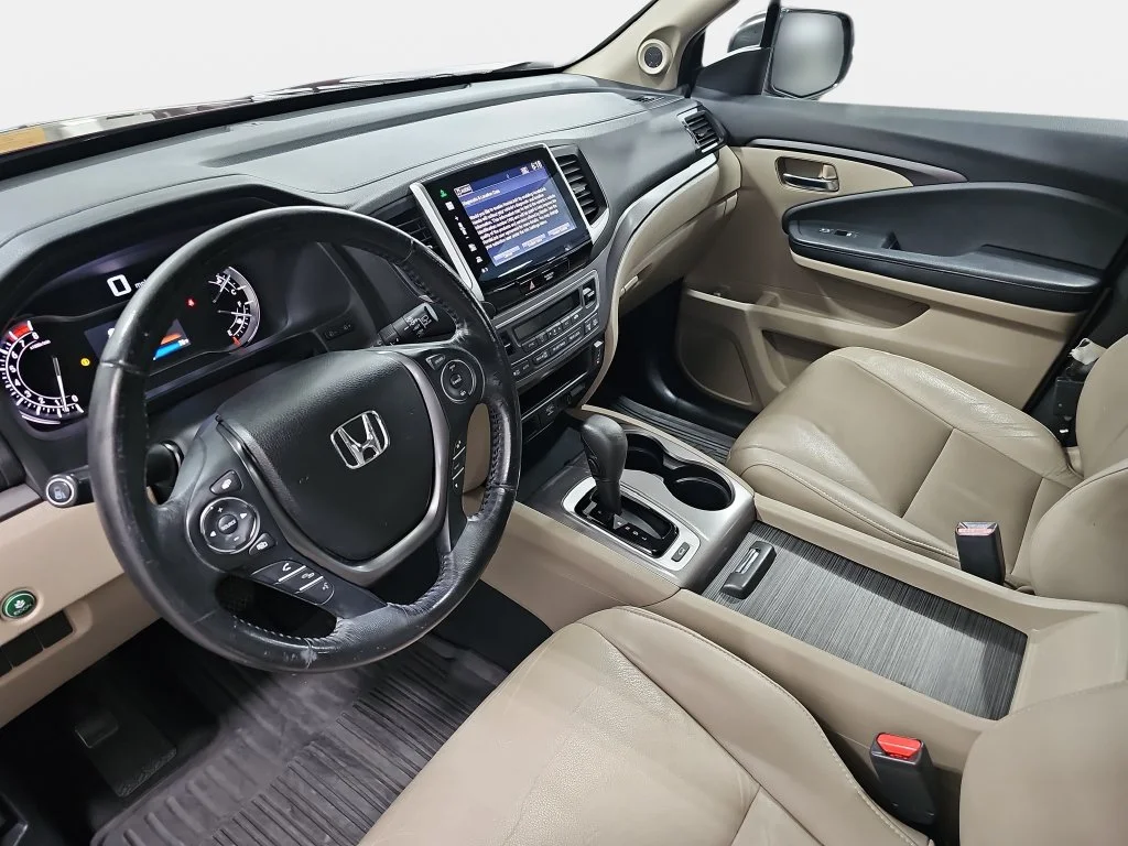 Used 2016  Honda EX-L image 18