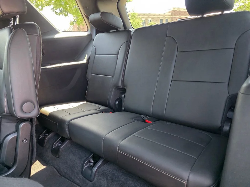 Used 2023 Iridescent Pearl Tricoat Chevrolet LT Leather image 32