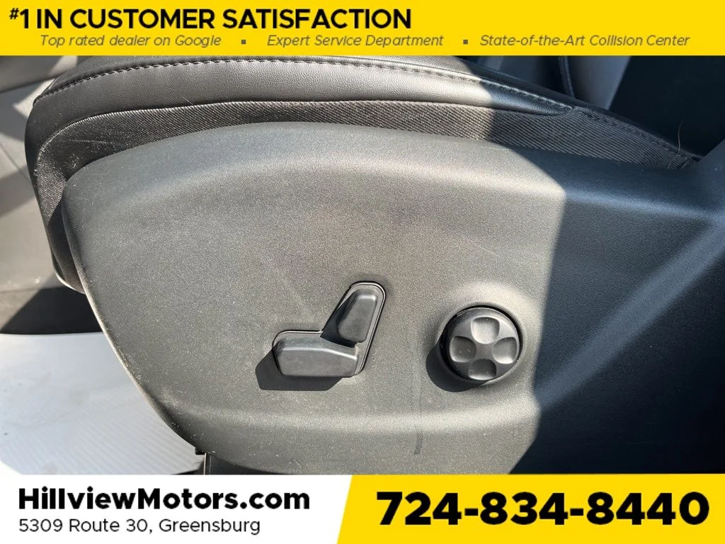 Certified Used 2020 Crystal Metallic Jeep Latitude Plus image 17