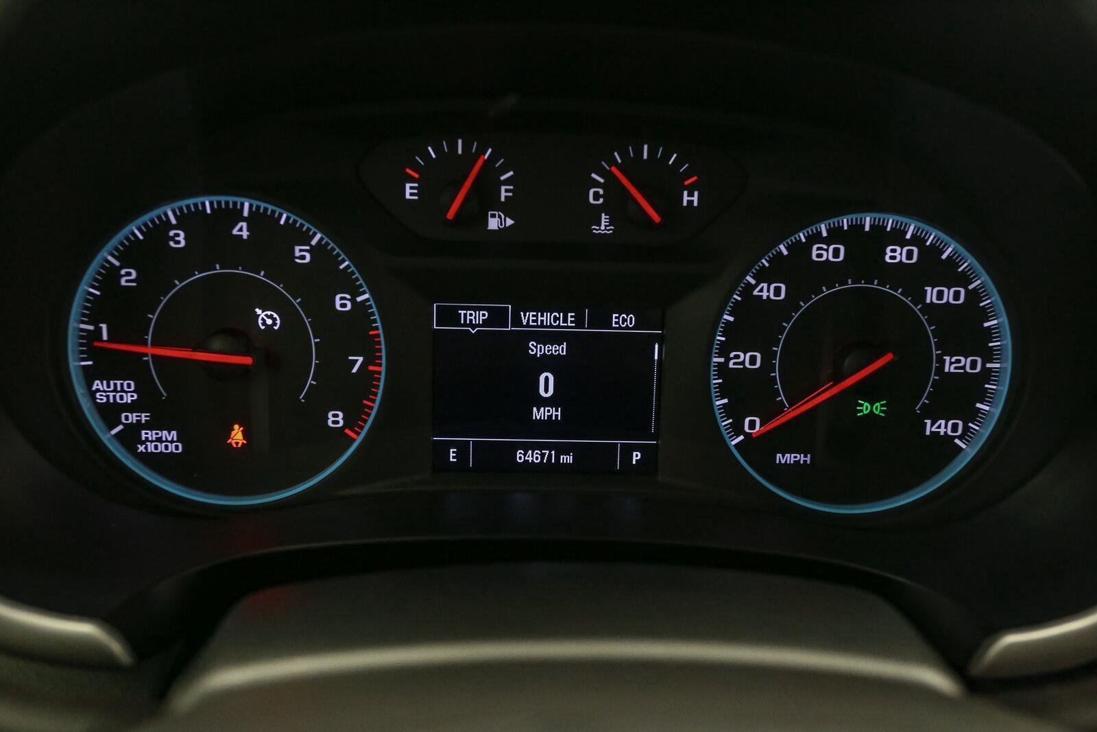 Used 2024 Summit White Chevrolet LT image 36