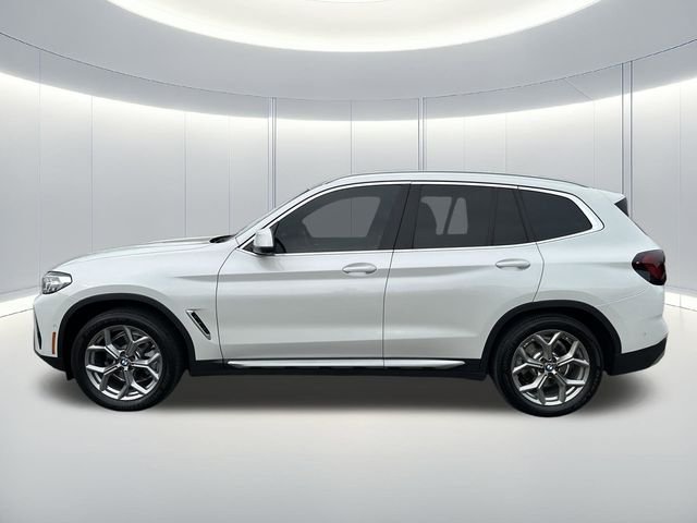 Used 2023 White BMW xDrive30i image 2